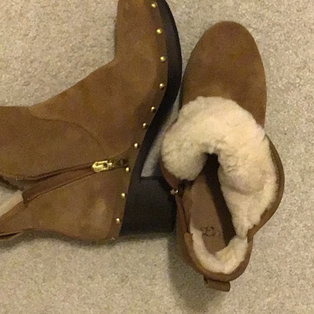 UGG shoe